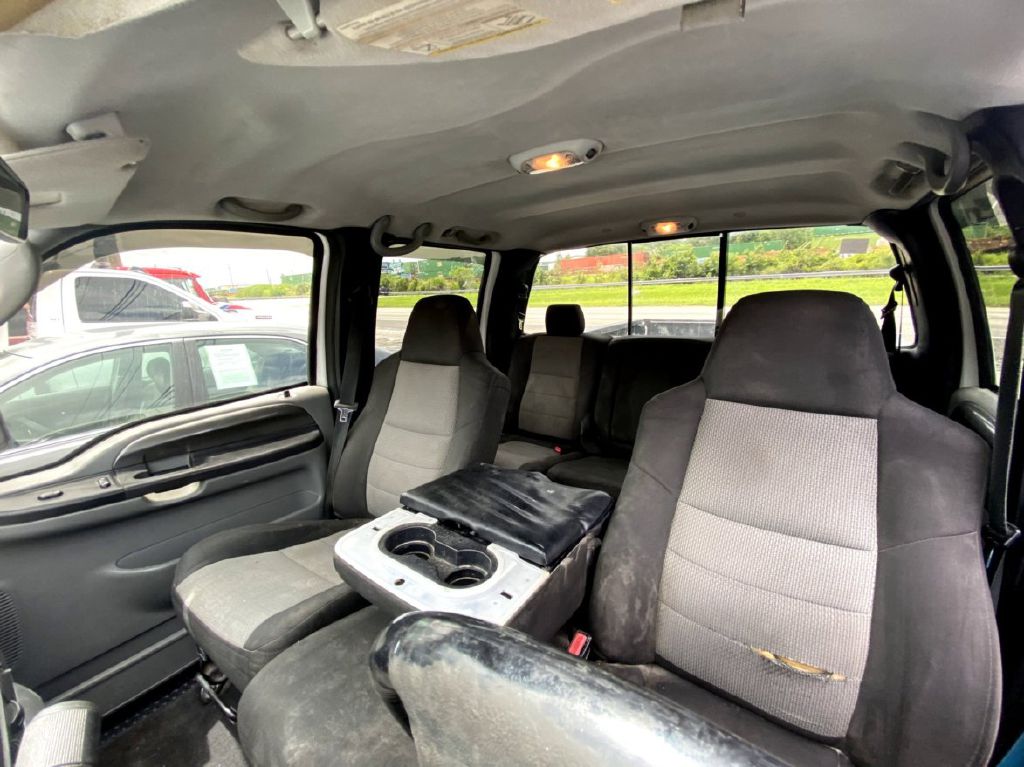 Photo 8 of this FORD F250