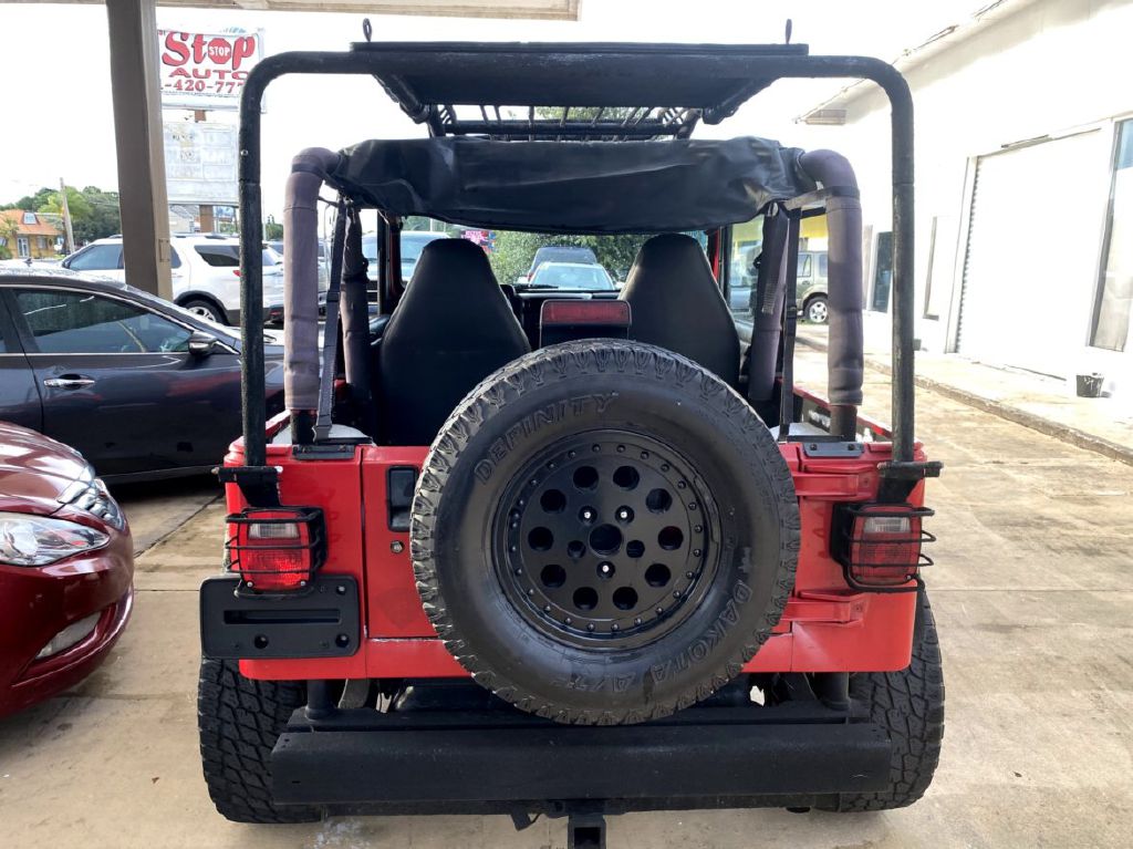 Photo 9 of this JEEP WRANGLER / TJ