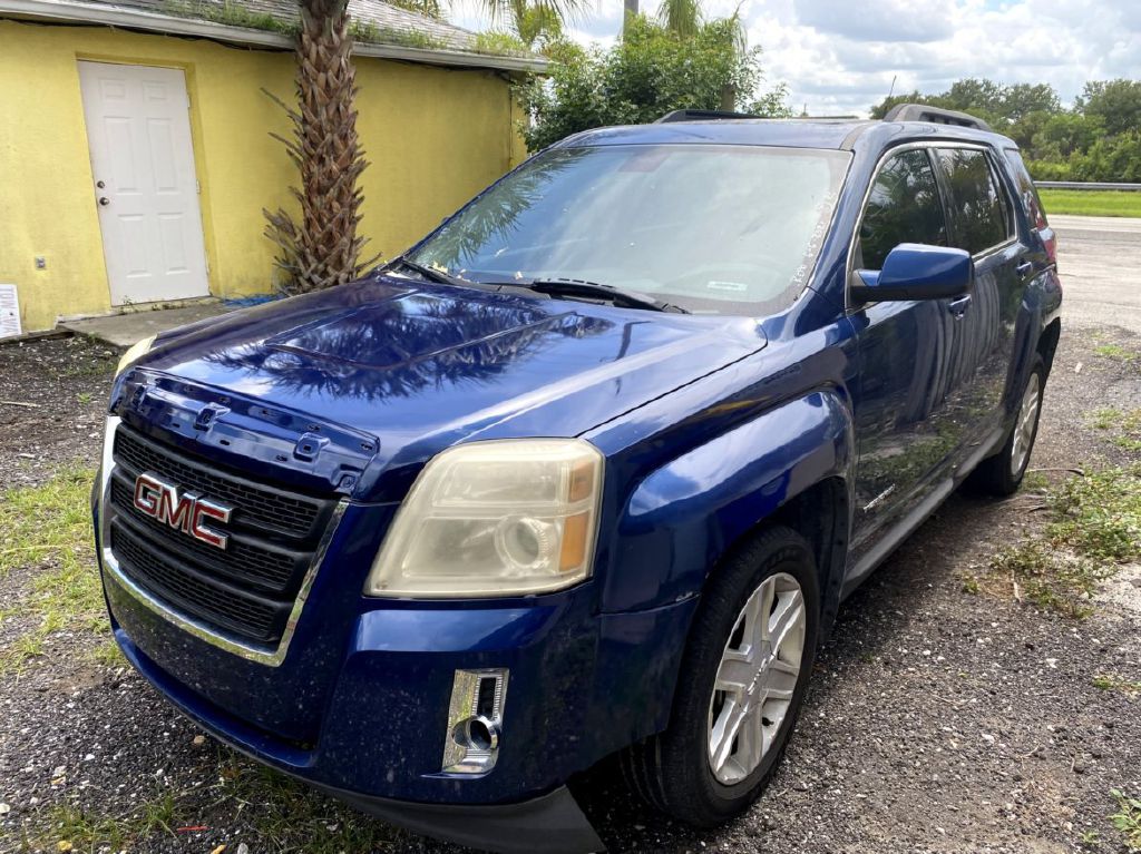 Photo 2 of this GMC TERRAIN