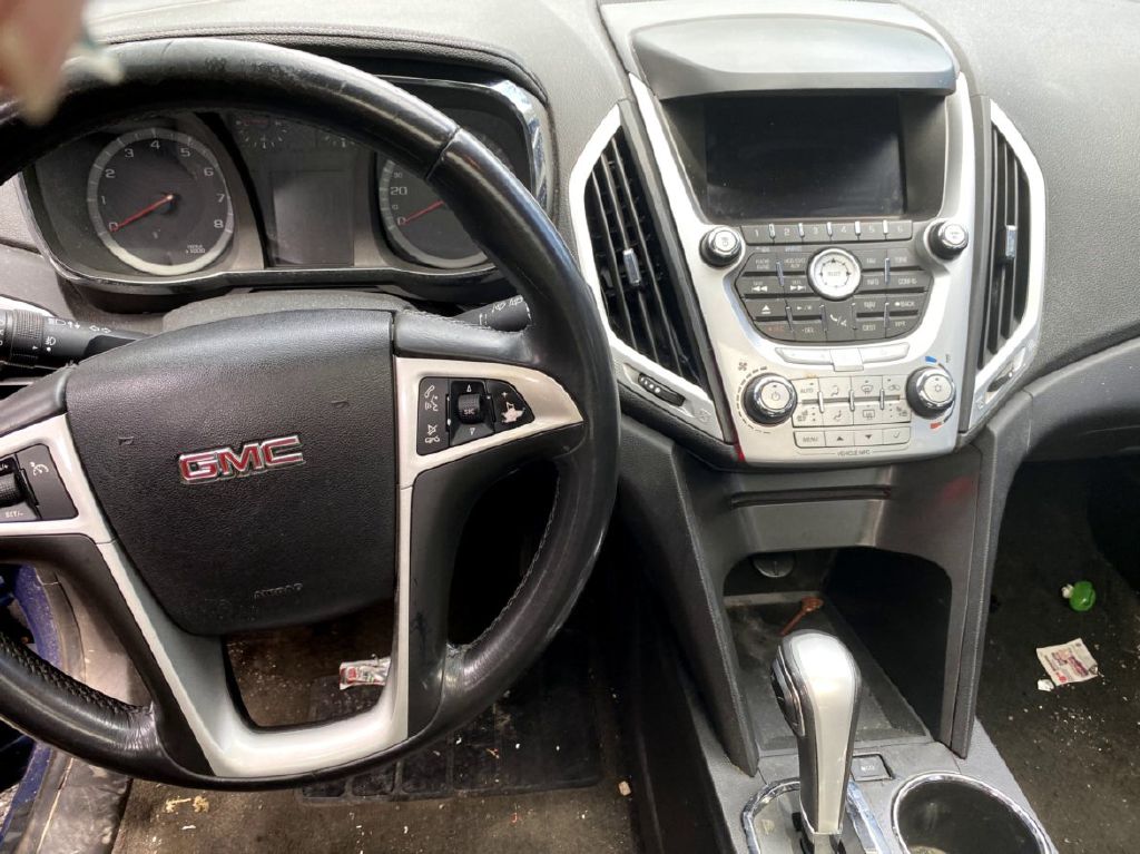 Photo 7 of this GMC TERRAIN