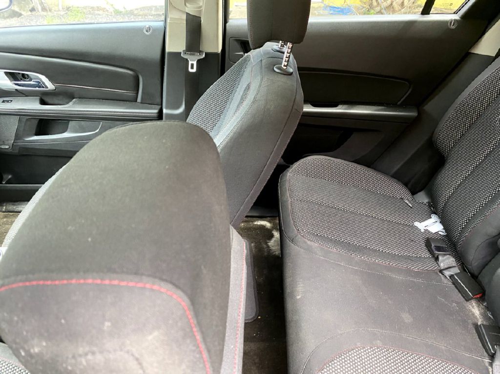 Photo 11 of this GMC TERRAIN