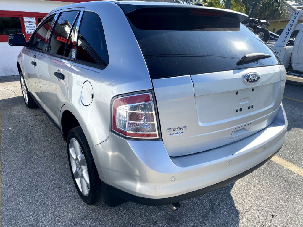 Photo 12 of this FORD EDGE