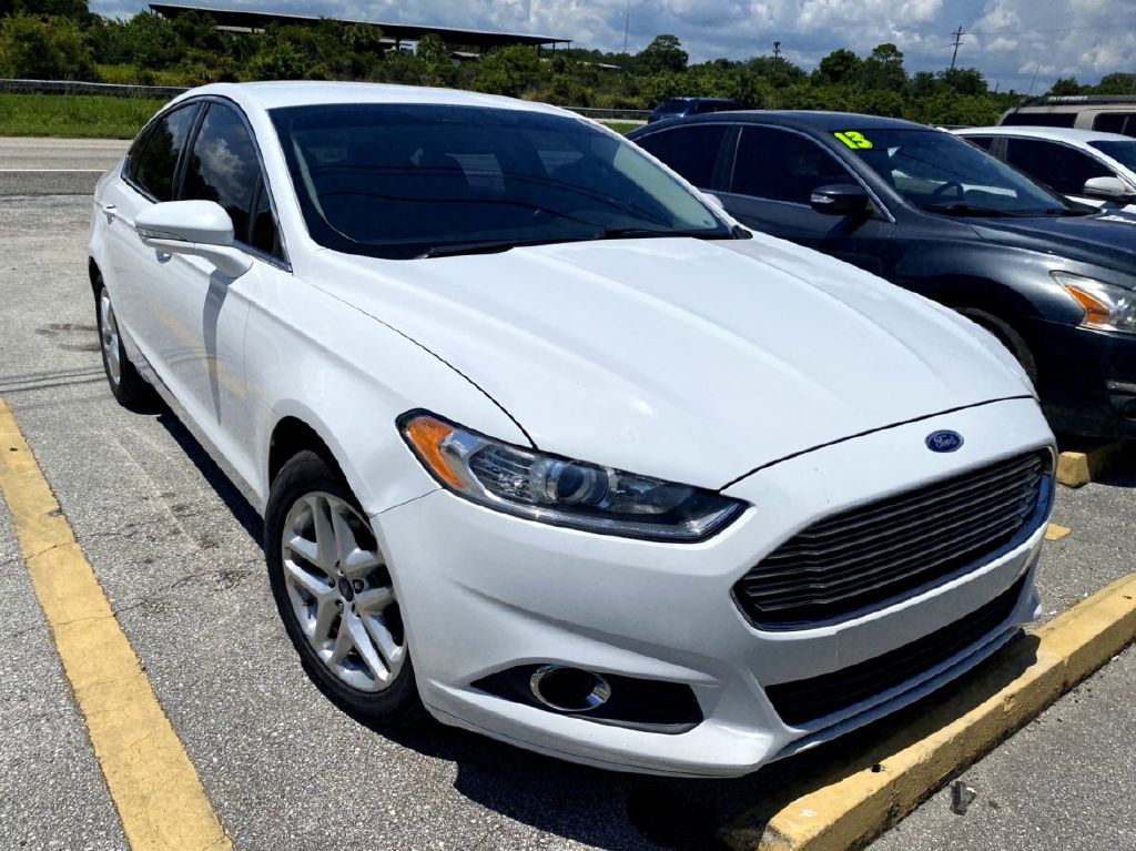 Photo 3 of this FORD FUSION