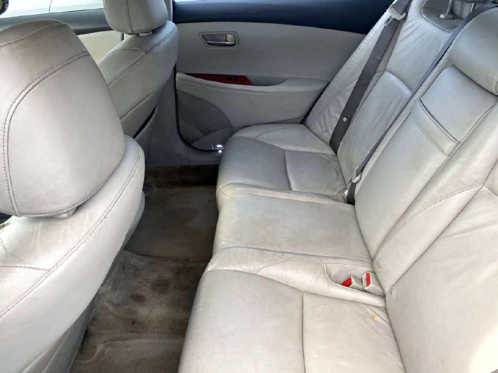Photo 7 of this LEXUS ES