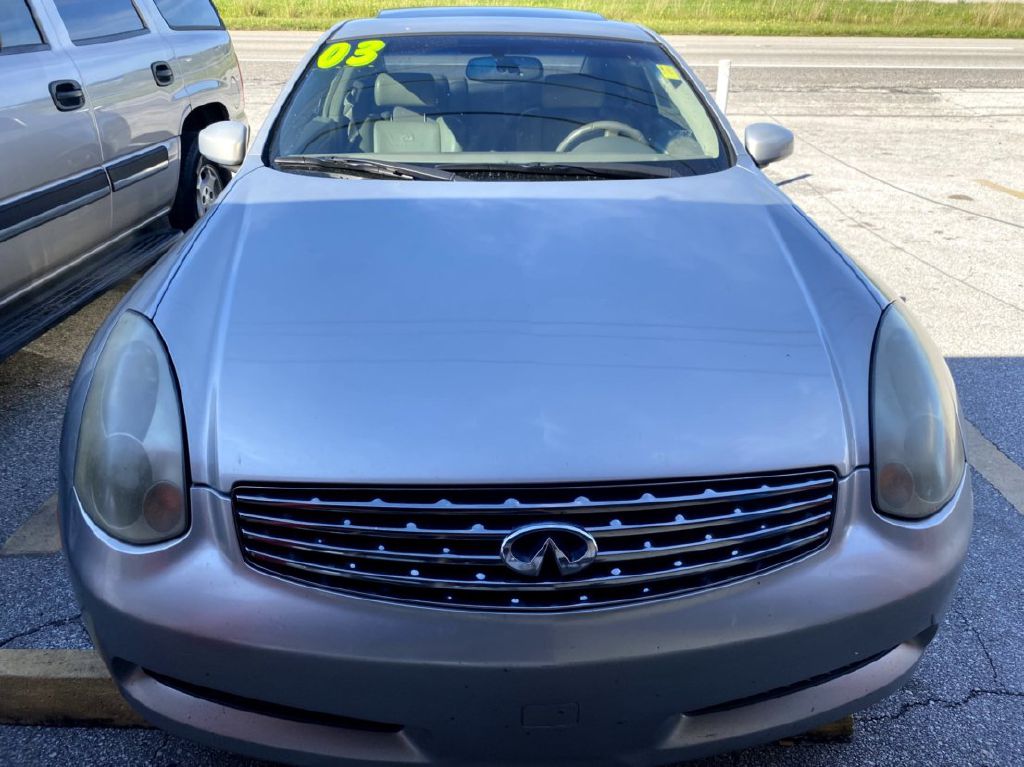 Photo 2 of this INFINITI G35
