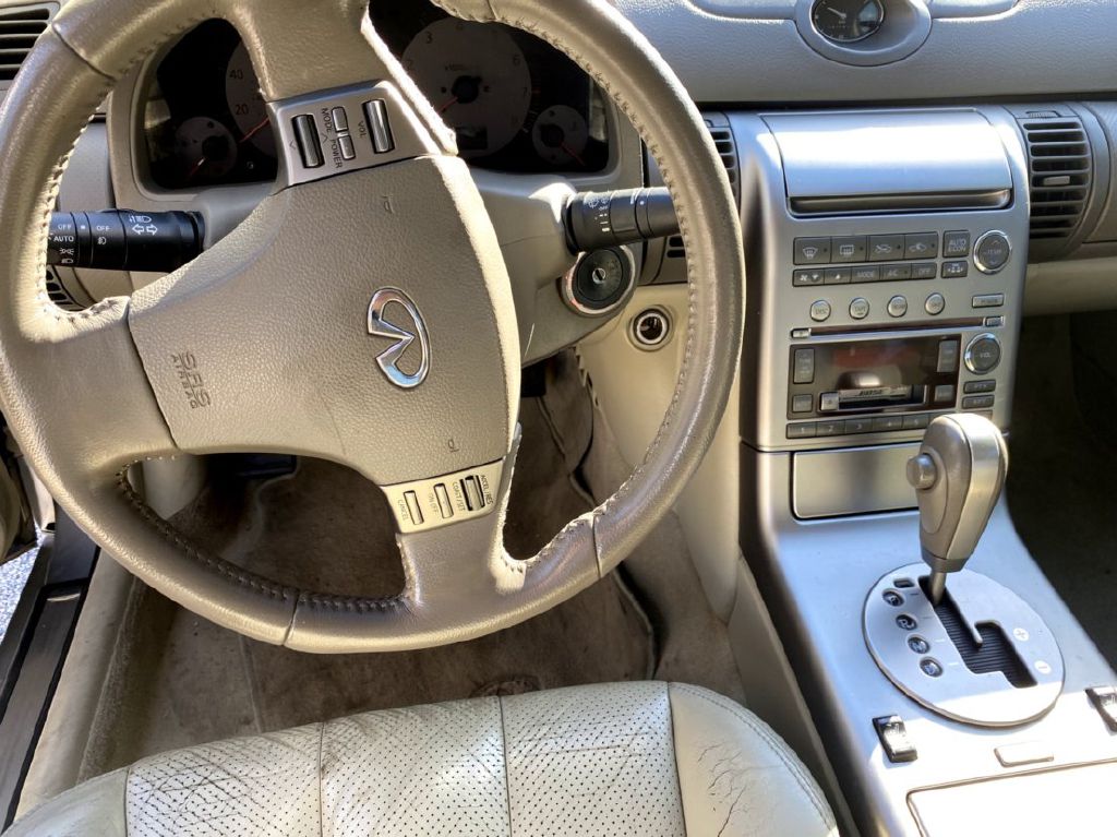 Photo 5 of this INFINITI G35