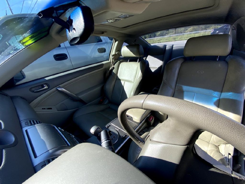 Photo 6 of this INFINITI G35