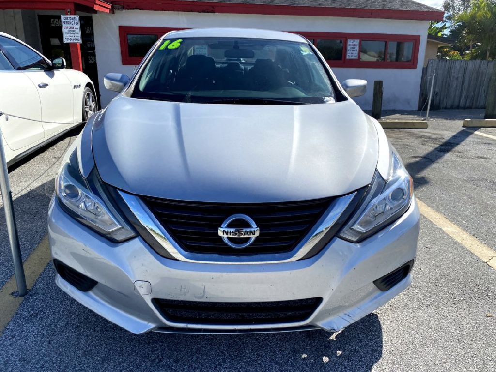 Photo 2 of this NISSAN ALTIMA