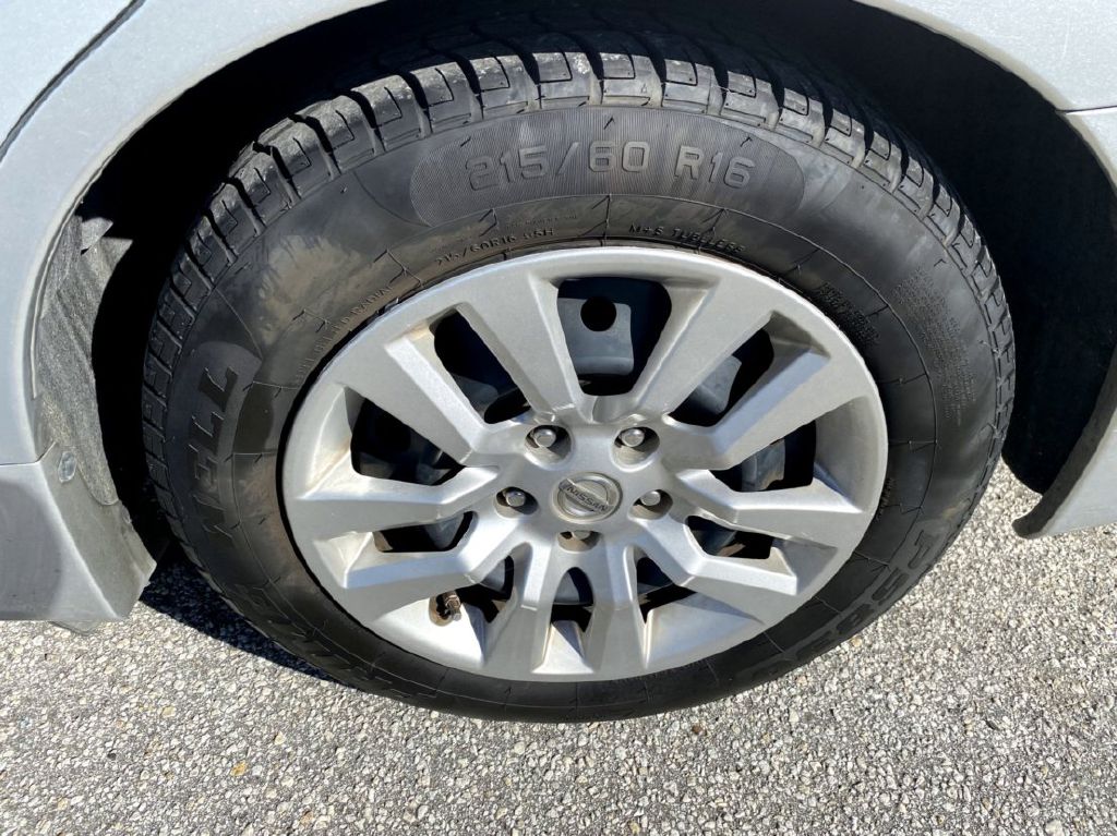 Photo 14 of this NISSAN ALTIMA