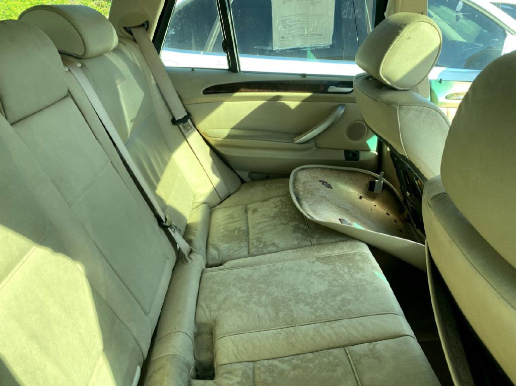 Photo 5 of this BMW X5