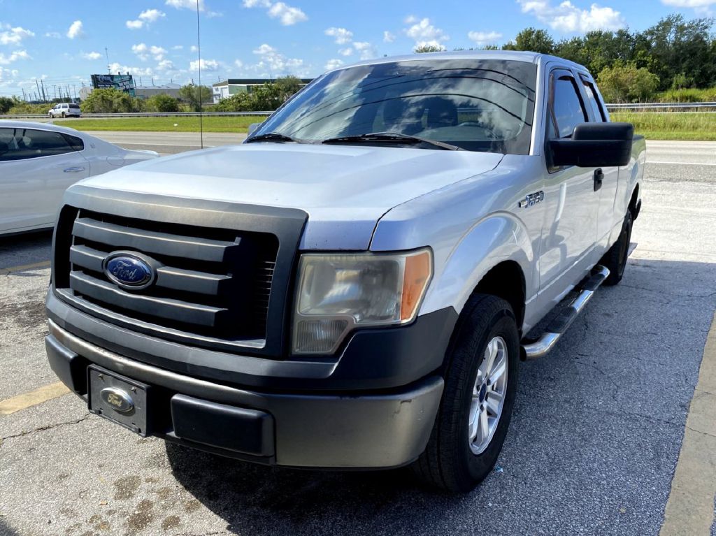 Photo 3 of this FORD F150