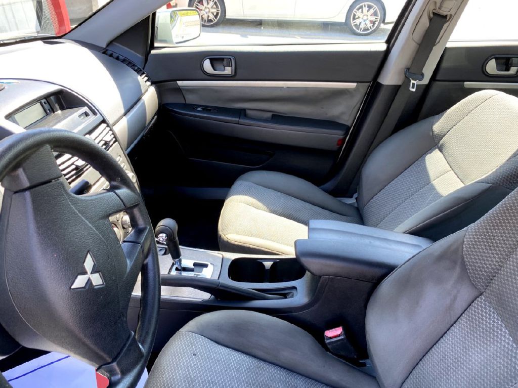 Photo 6 of this MITSUBISHI GALANT
