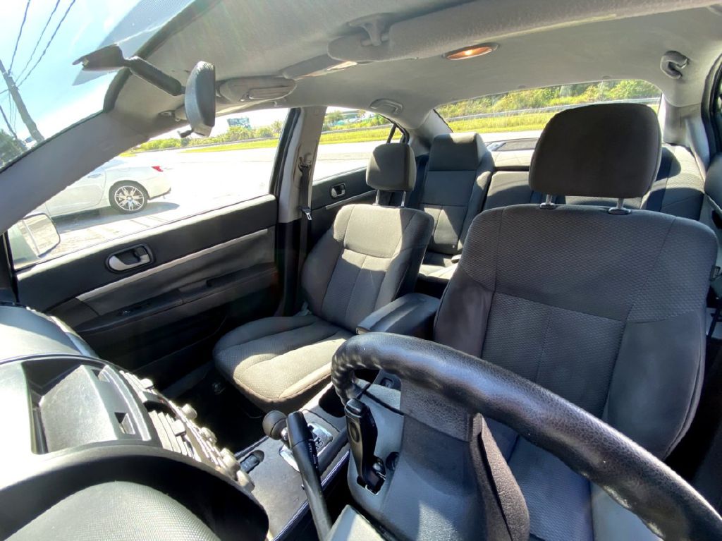 Photo 10 of this MITSUBISHI GALANT