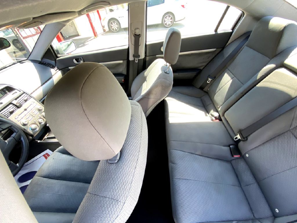 Photo 12 of this MITSUBISHI GALANT