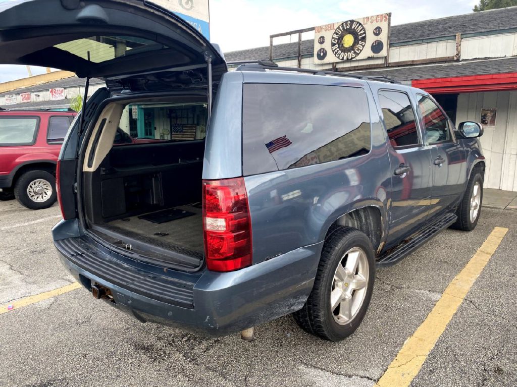 CHEVROLET SUBURBAN 2008 CHEVROLET SUBURBAN 3GNFK16318G182673