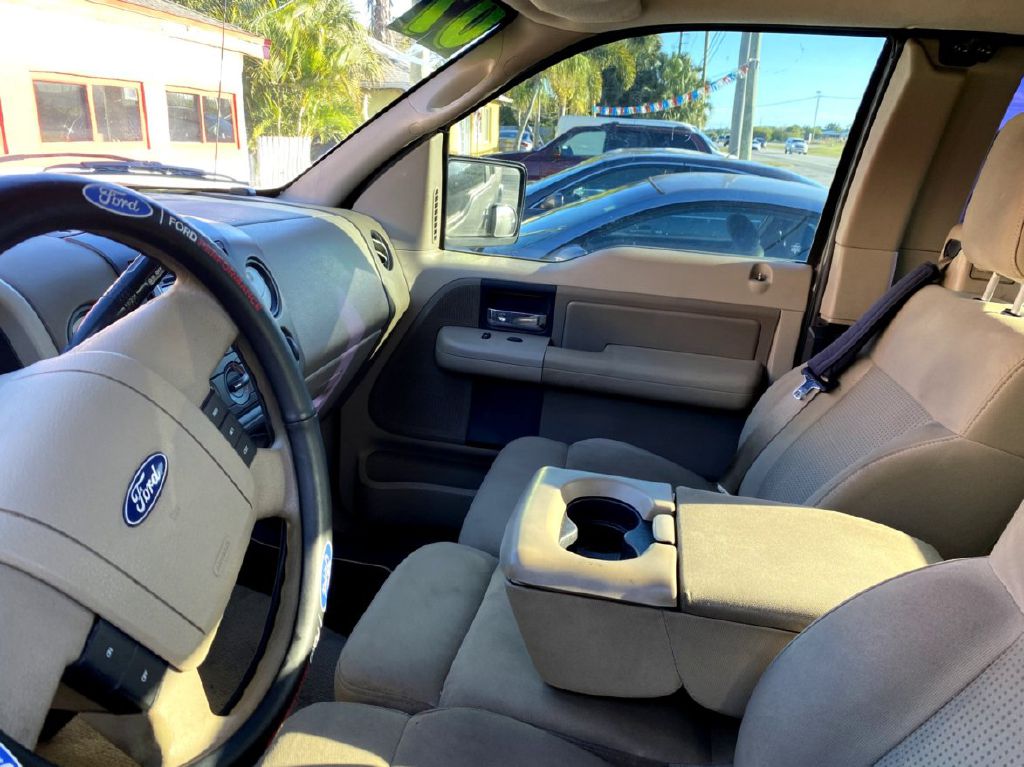 Photo 4 of this FORD F150