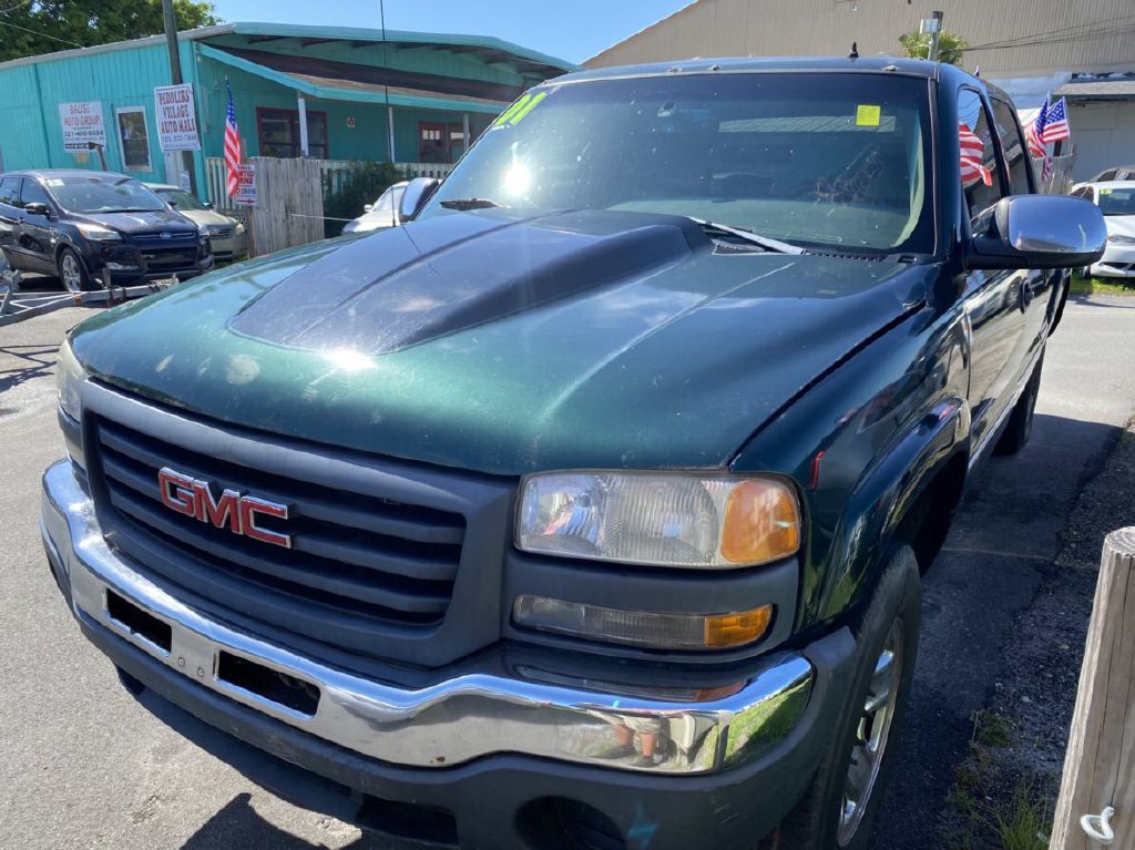Photo 3 of this GMC SIERRA