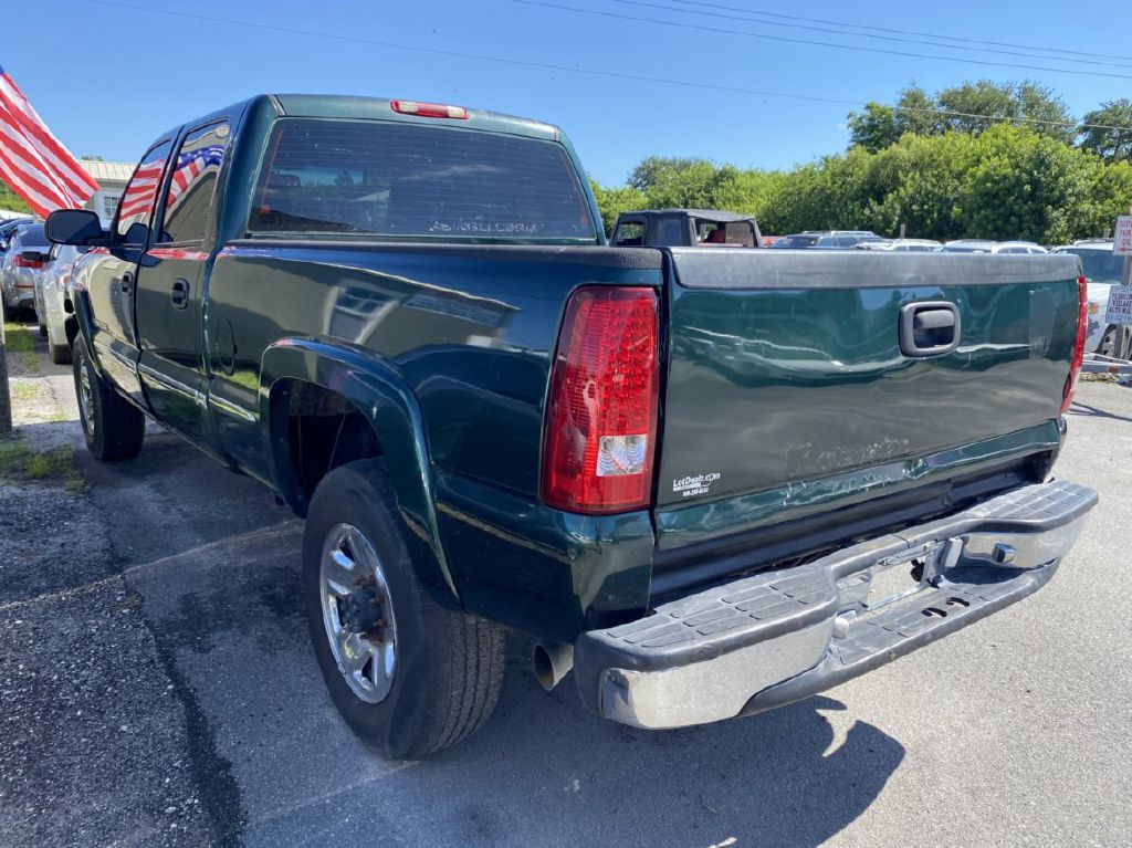 Photo 8 of this GMC SIERRA