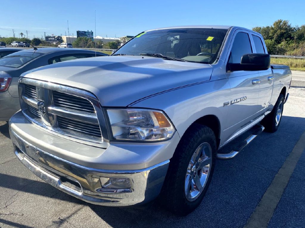 Photo 4 of this DODGE RAM 1500