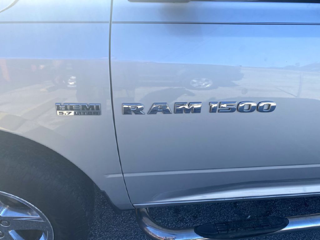 Photo 6 of this DODGE RAM 1500