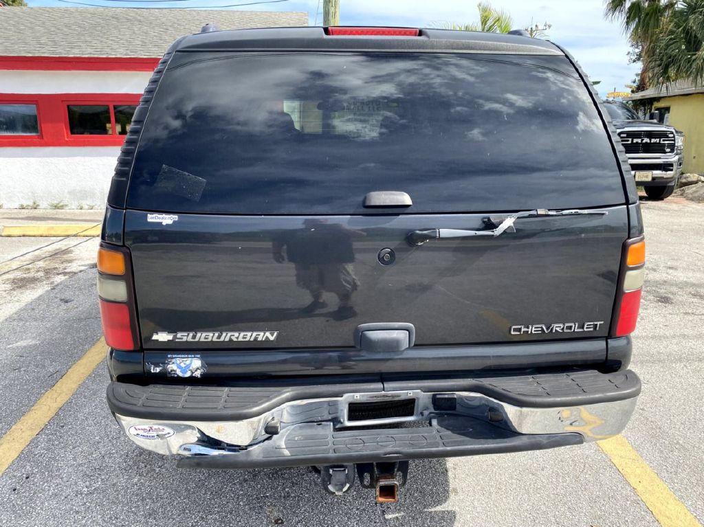 Photo 13 of this CHEVROLET SUBURBAN