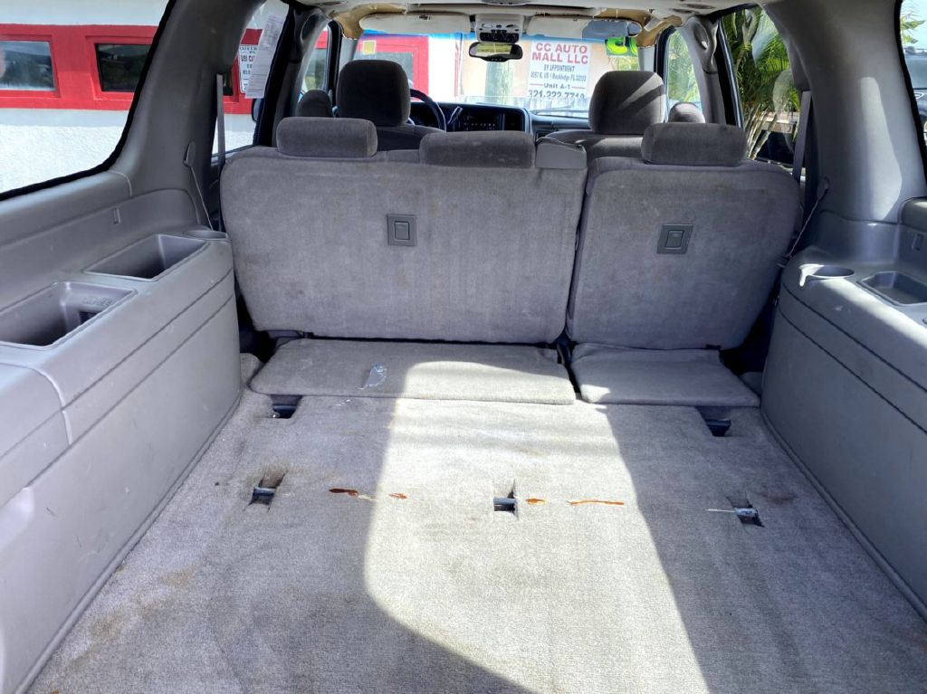 Photo 15 of this CHEVROLET SUBURBAN