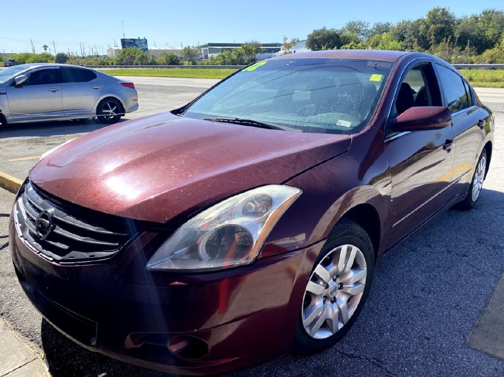 Photo 2 of this NISSAN ALTIMA