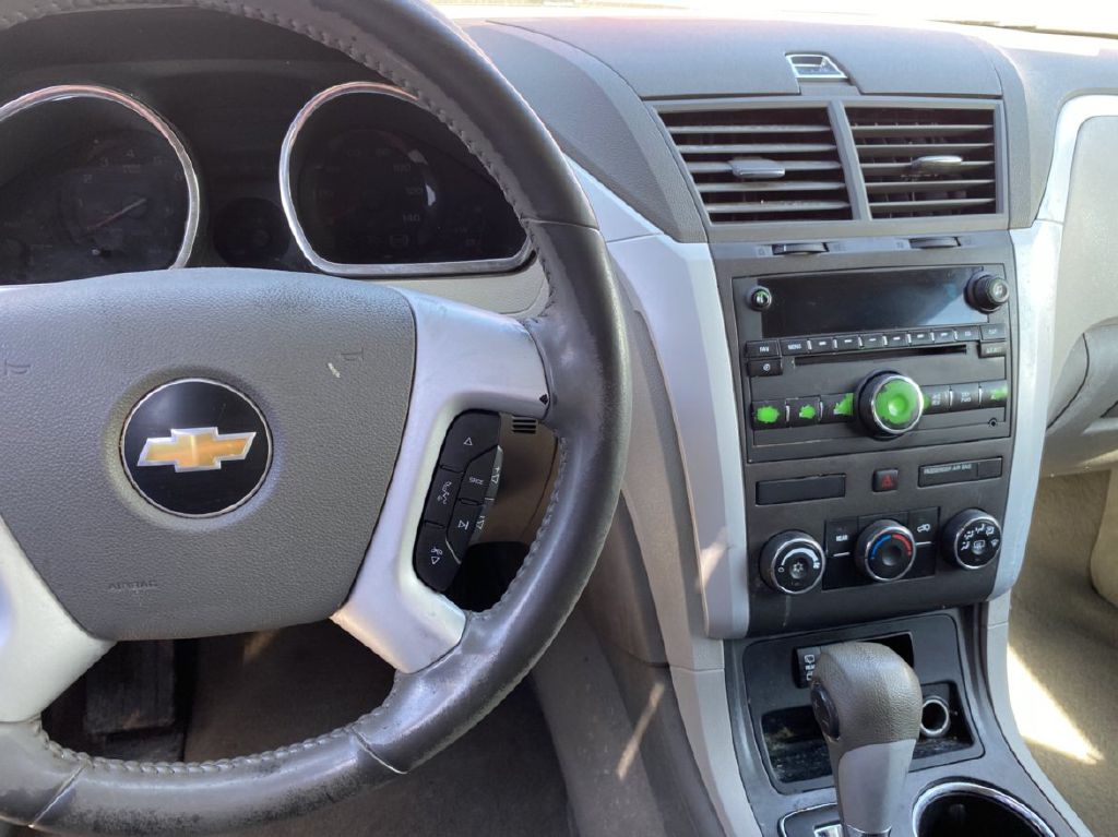 Photo 5 of this CHEVROLET TRAVERSE