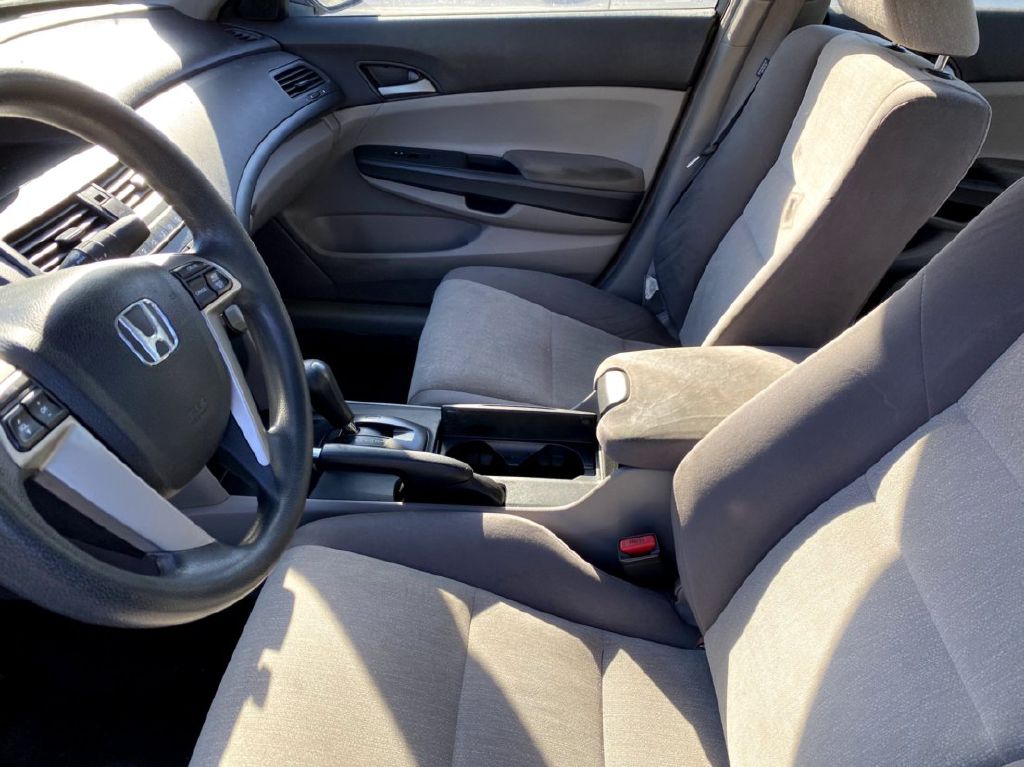 Photo 4 of this HONDA ACCORD