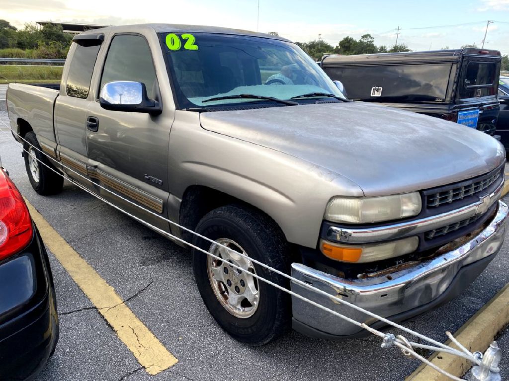 Photo 4 of this CHEVROLET SILVERADO 1500