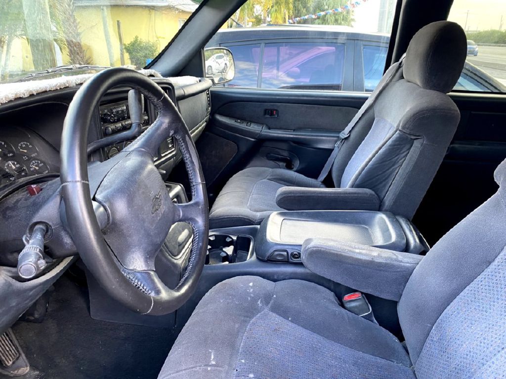 Photo 6 of this CHEVROLET SILVERADO 1500