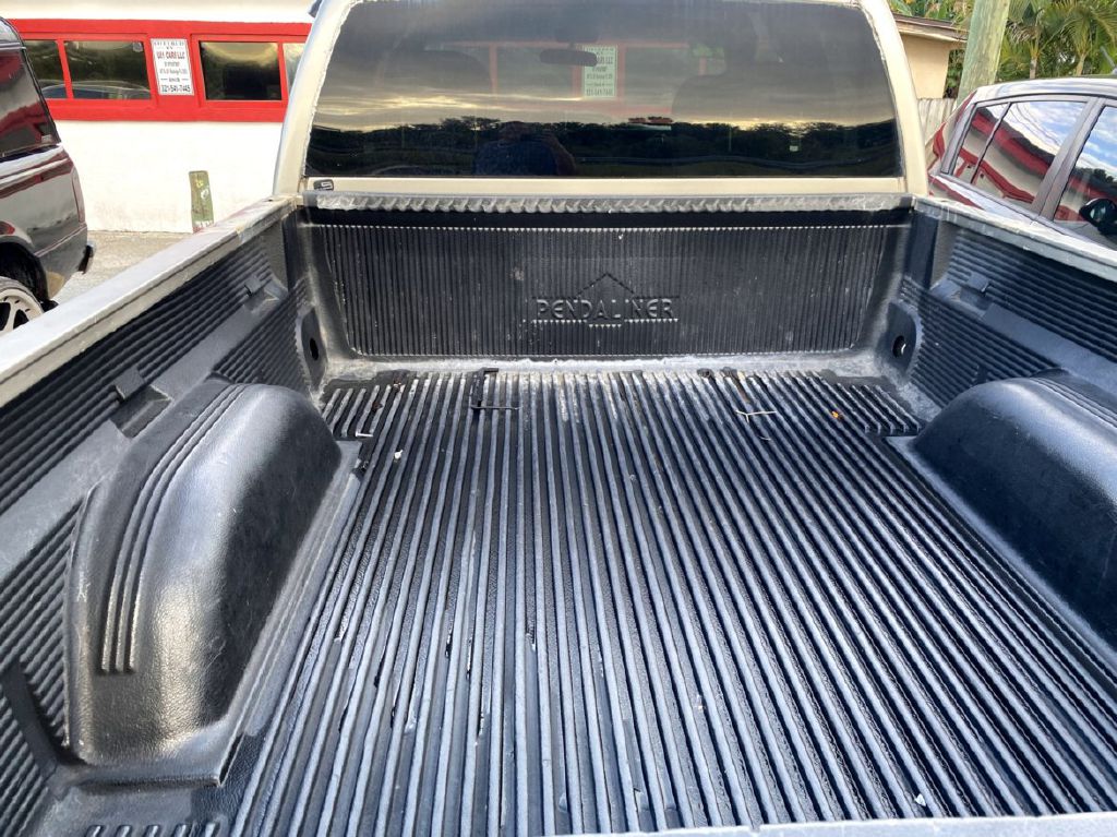 Photo 16 of this CHEVROLET SILVERADO 1500