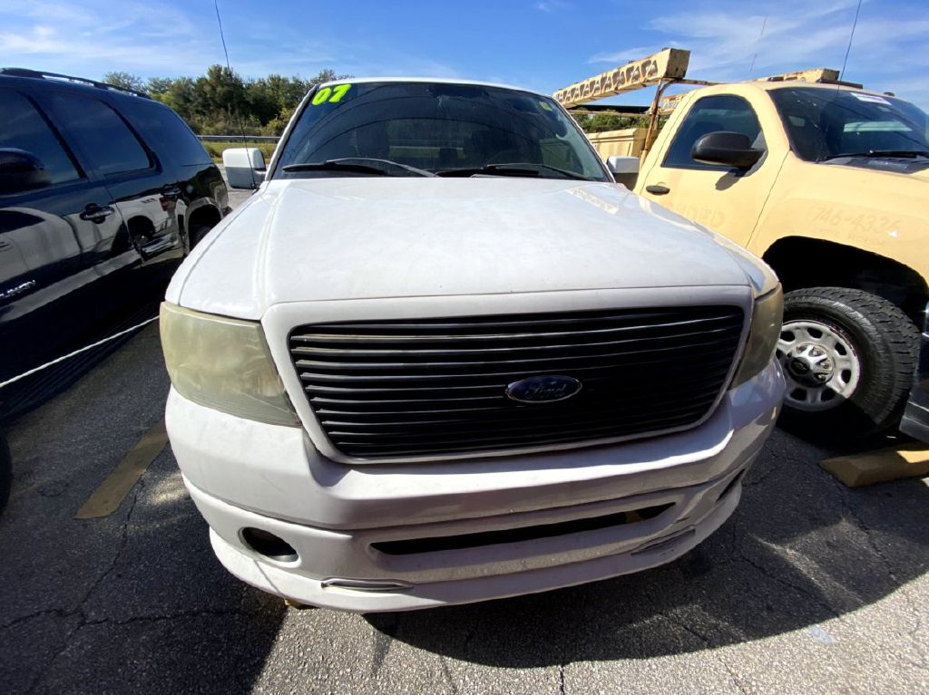 Photo 3 of this FORD F150