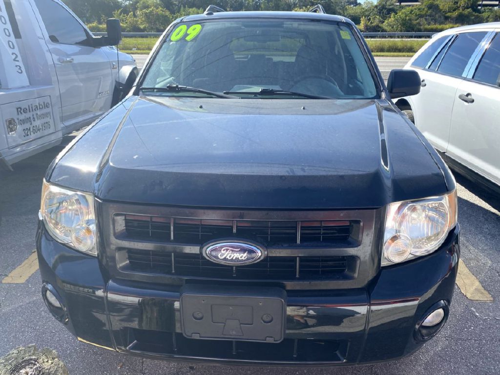 Photo 3 of this FORD ESCAPE