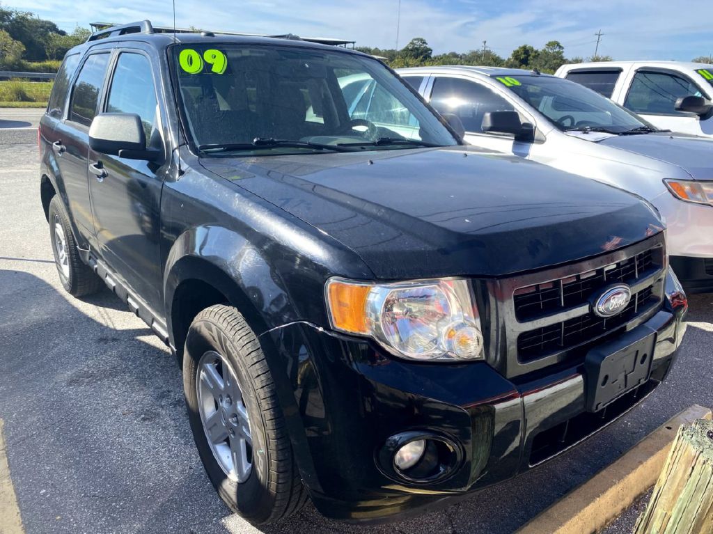 Photo 4 of this FORD ESCAPE