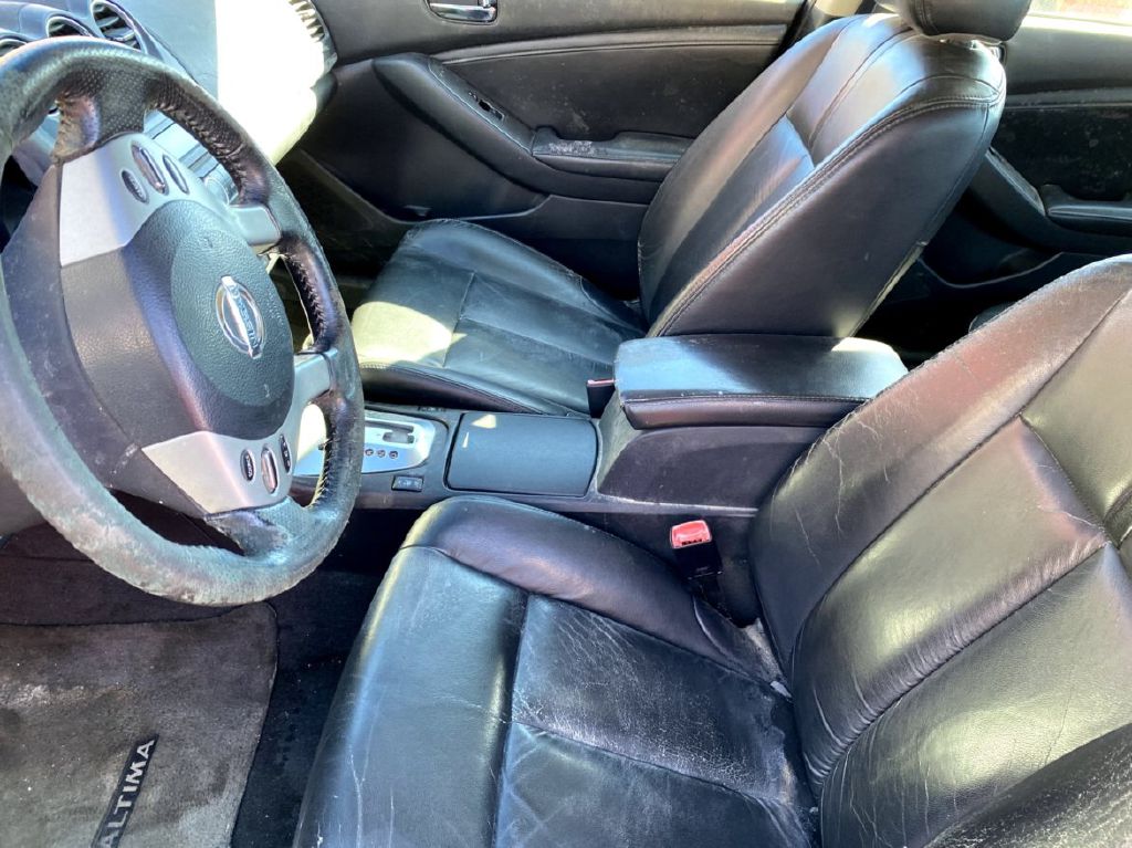 Photo 4 of this NISSAN ALTIMA