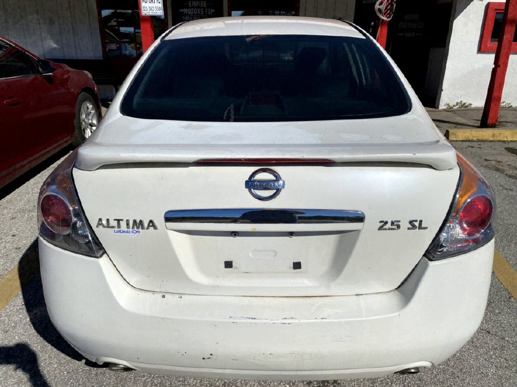 Photo 10 of this NISSAN ALTIMA