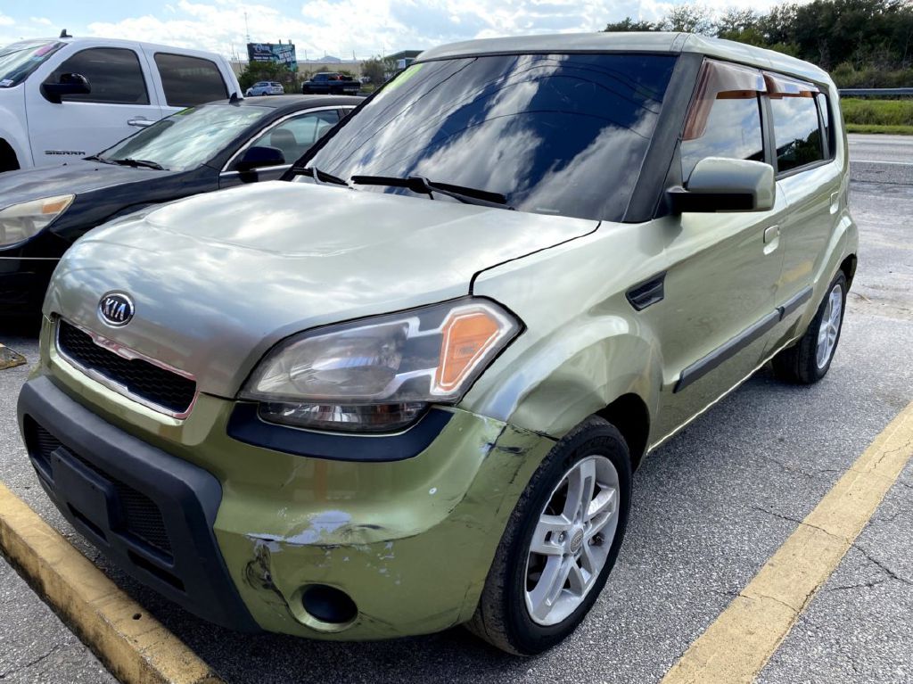 Photo 2 of this KIA SOUL