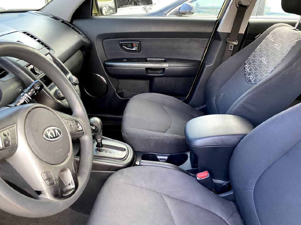 Photo 6 of this KIA SOUL