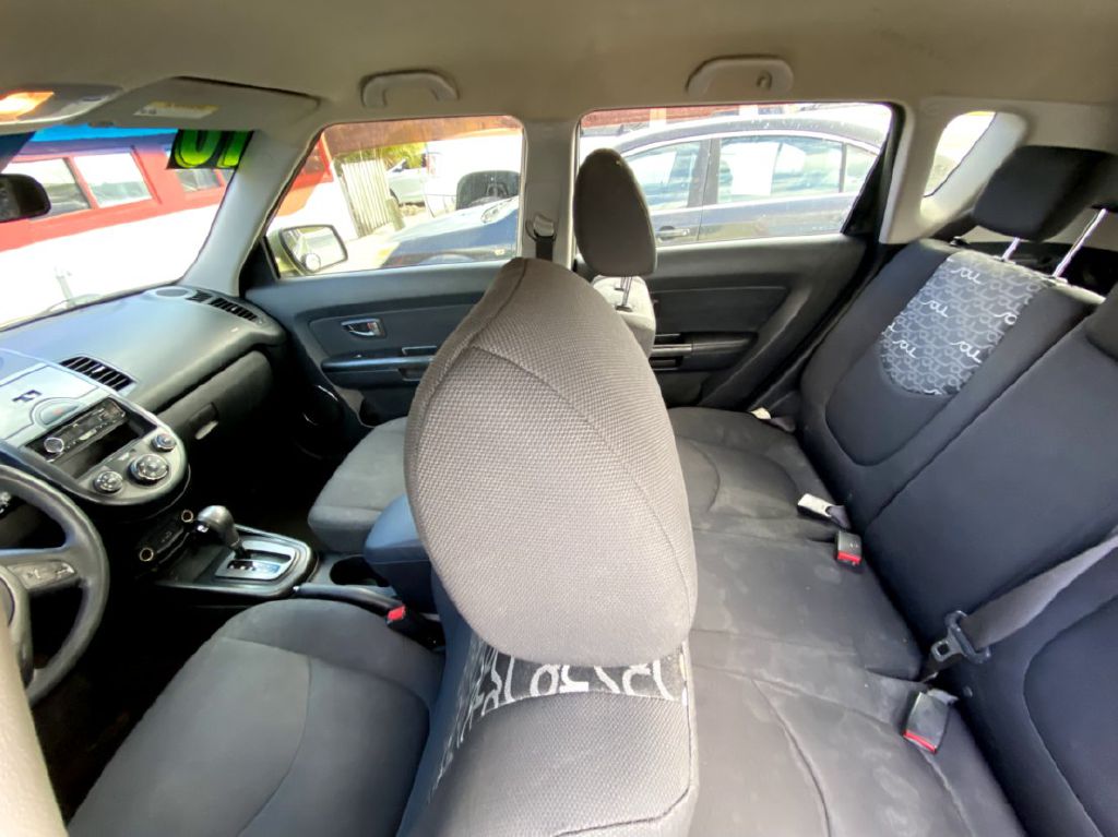 Photo 11 of this KIA SOUL