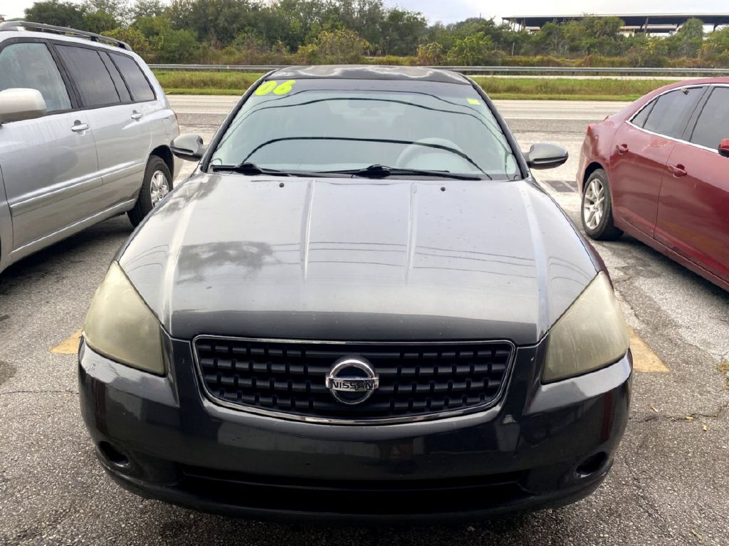 Photo 2 of this NISSAN ALTIMA