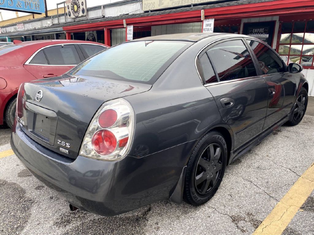 Photo 13 of this NISSAN ALTIMA