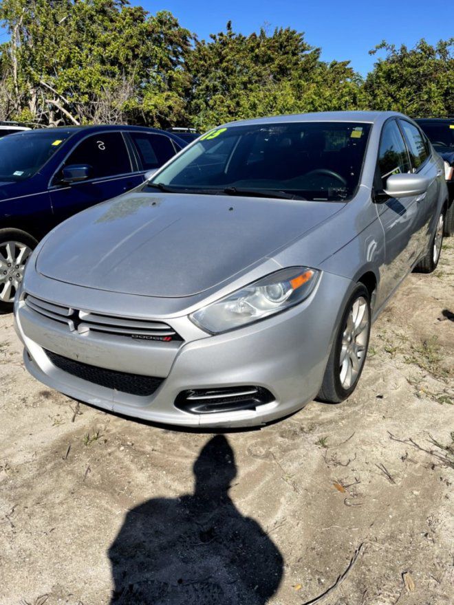 Photo 3 of this DODGE DART