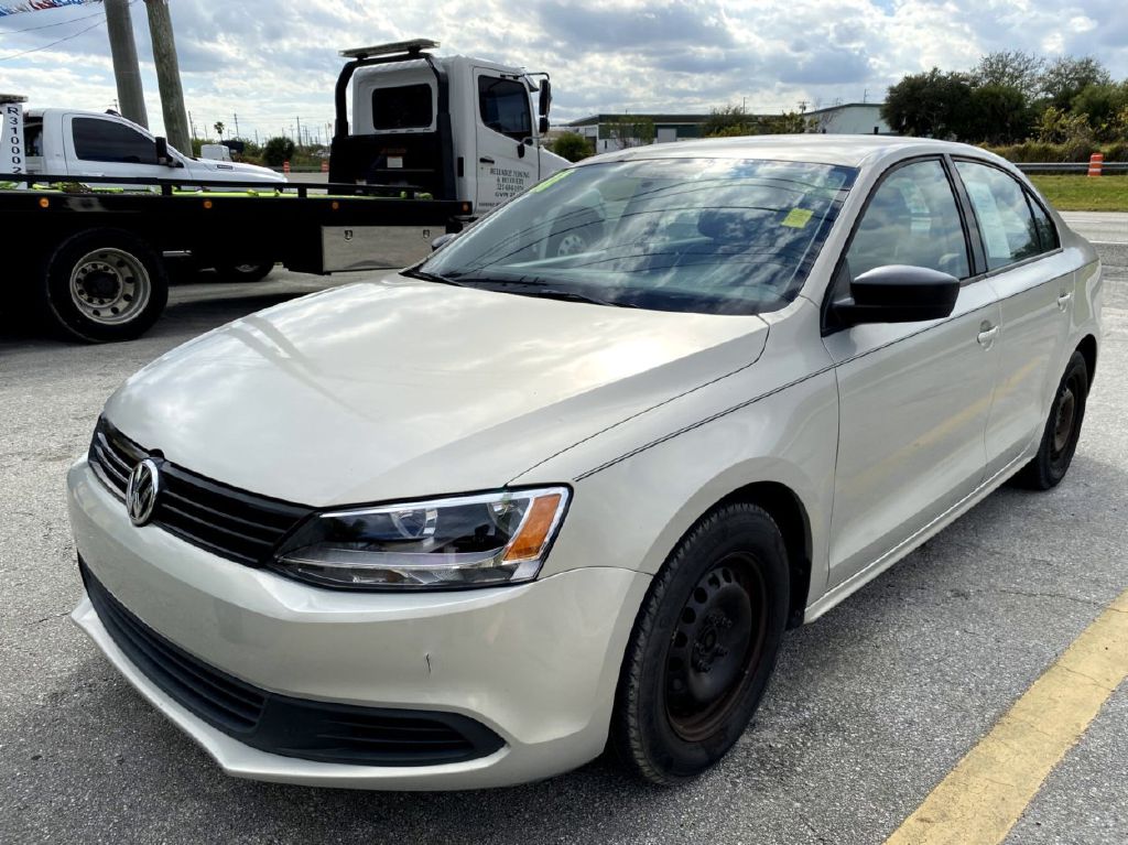 Photo 2 of this VOLKSWAGEN JETTA