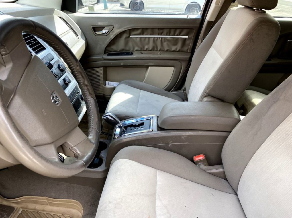 Photo 4 of this DODGE JOURNEY