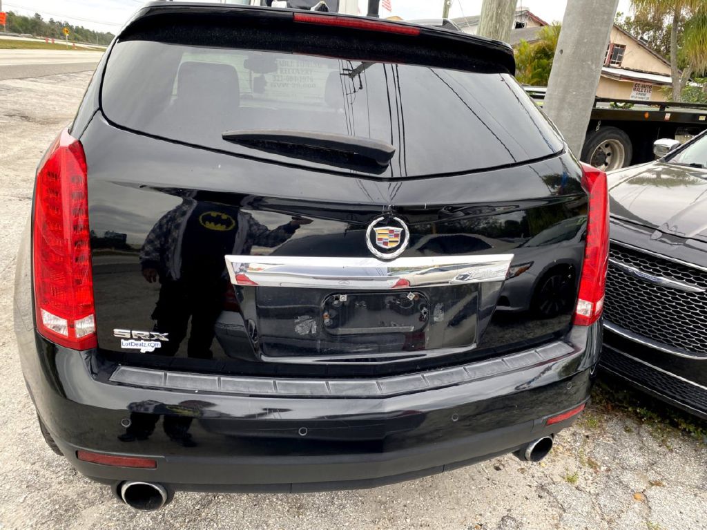 Photo 7 of this CADILLAC SRX