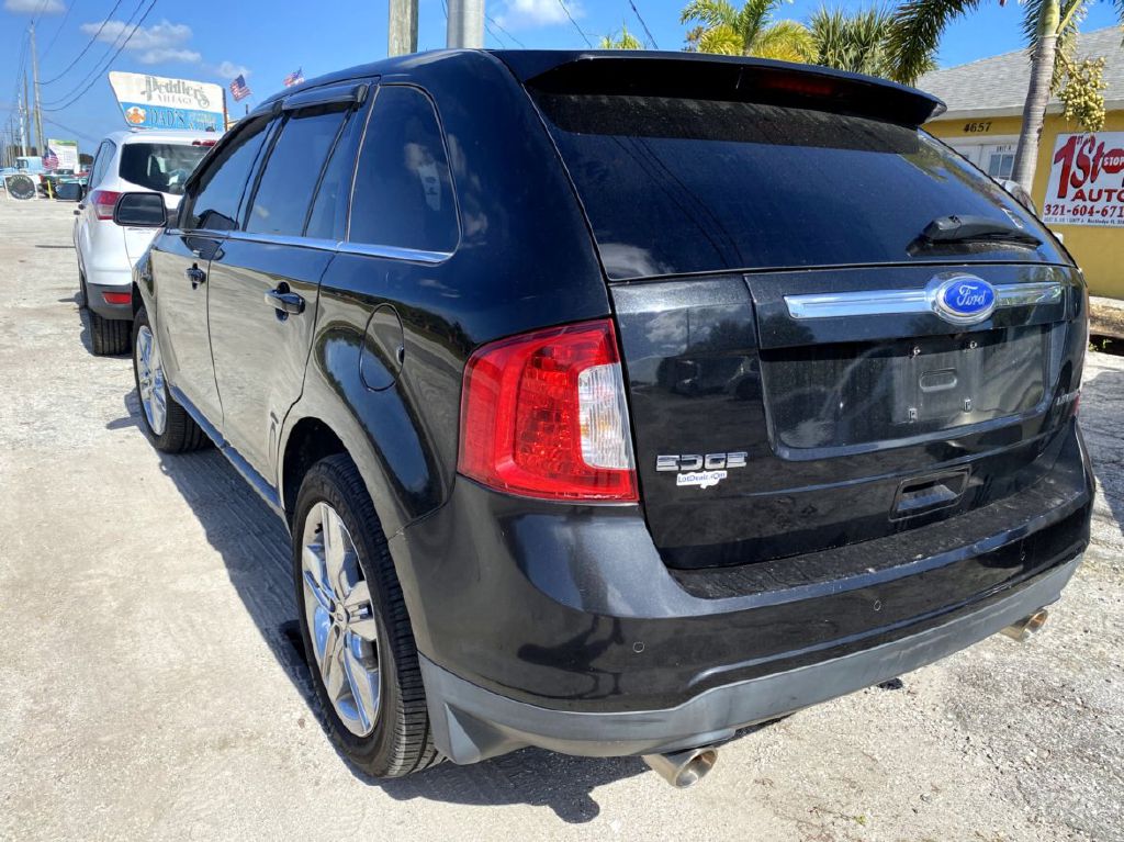 Photo 12 of this FORD EDGE