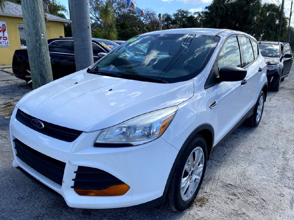 Photo 4 of this FORD ESCAPE