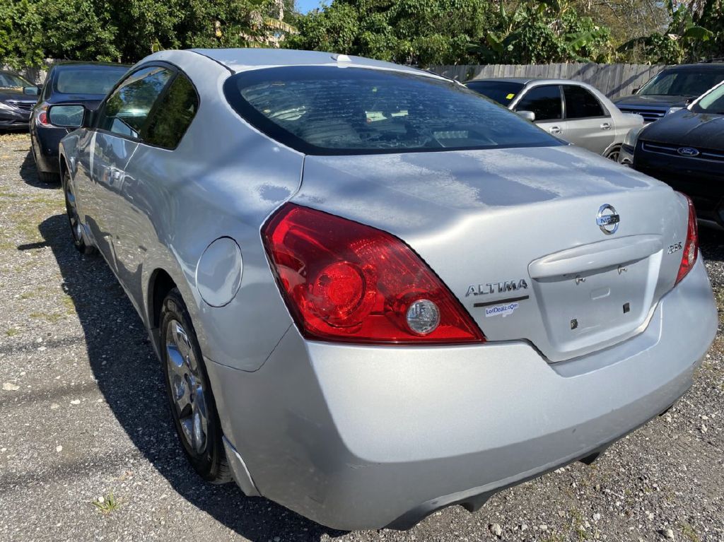 Photo 11 of this NISSAN ALTIMA