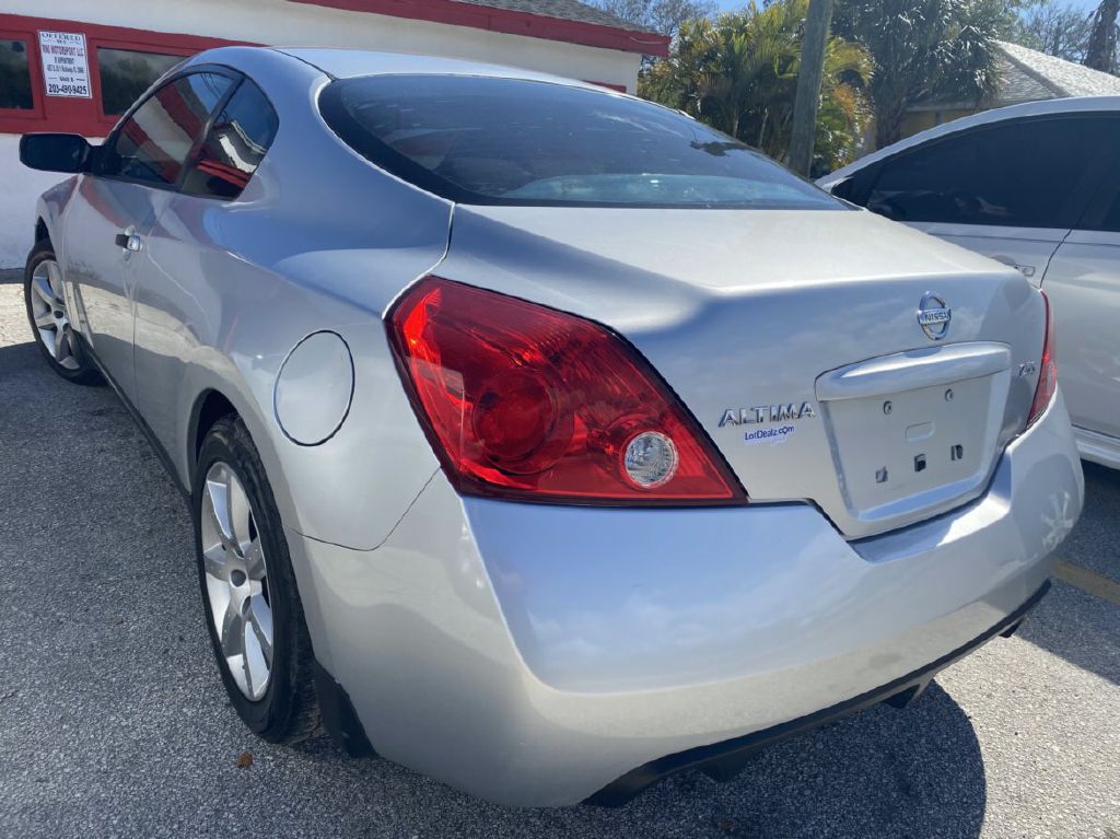 Photo 8 of this NISSAN ALTIMA